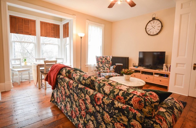 Amsterdam TownHouse/NYC Suite-Downtown Jim Thorpe Near Mauch Chunk Opera House!