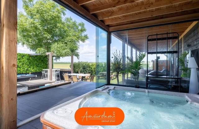 Amsterdam Villa | Jacuzzi, Sauna & Cinema