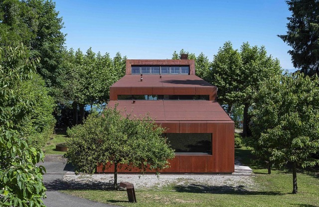 AN ARCHITECT-DESIGNED HOUSE CASA 26