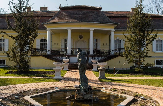 An exclusive proposal for a luxury break
