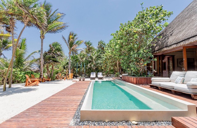 ANANA Casa Cantarena | Beachfront & Meals included