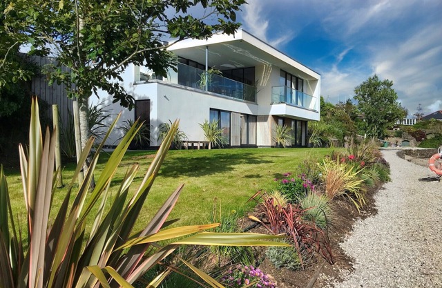 ANCARVA, family friendly, luxury holiday cottage in Millbrook