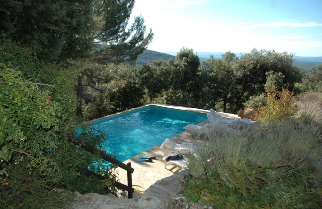 ANCIENT OIL MILL ON 120 ACRES : REAL PARADISE !nHEATED SWIMMING POOL