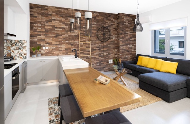Andos Cozy & Luxury Upgraded Apartments