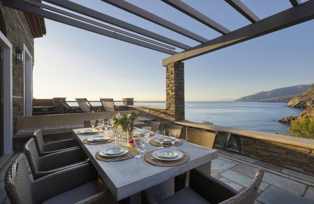 Andros 4 Up · Seaview Beach House