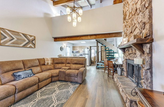 Angel Fire Condo < 1/2 Mi to Resort & Bike Park!