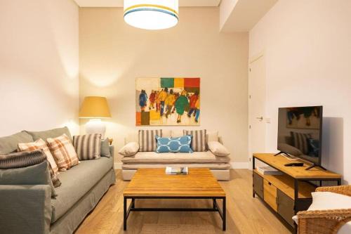 Angeles Deluxe Suite by Valcambre