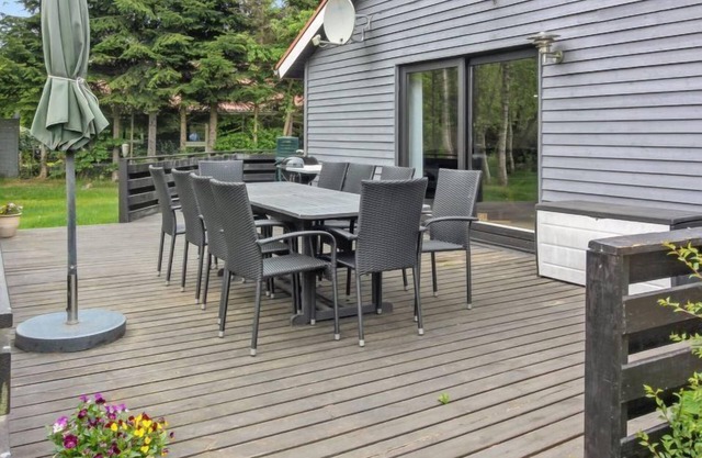"Anine" - 200m to the inlet by Interhome