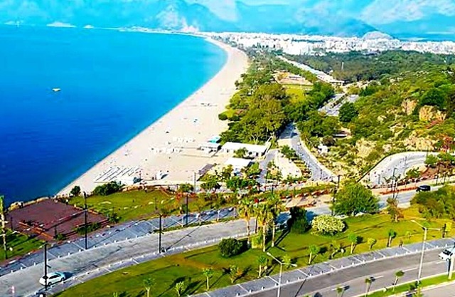 Antalya / Konyaalti 1 + 1 apartment 15 minutes walk to the sea.