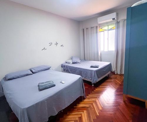 Apê Caramelo I Ar condicionado e Garagem I Fácil Acesso ao Centro e Expominas