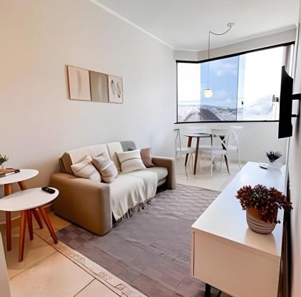 Ap 101 - Apartamento no centro da cidade