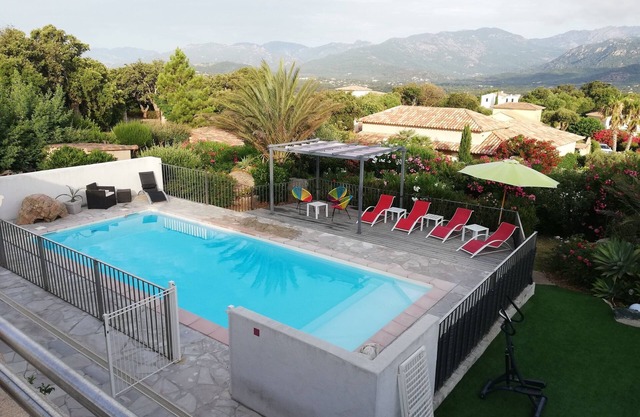Appartement Dans Villa Piscine ET SPA