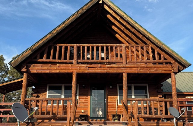 Apache Mesa Log Cabin Home Near Chama