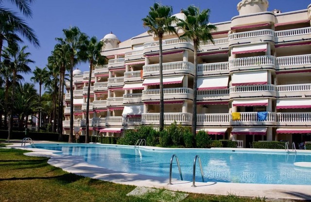 APART CASABLANCA BAJO WITH GARDEN TWO BEDROOMS