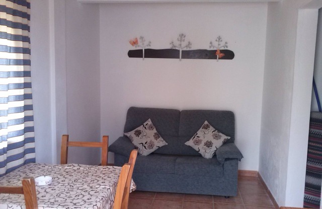 Apart. for 2-3 per. with garden, air conditioning and wifi. PRICE DROP IN JULY.