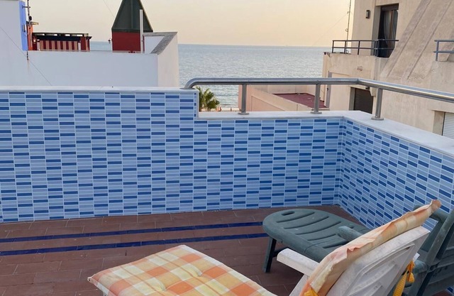 Apartamento 2 Dormitorios Playa DE LA Costilla. Solarium - Barbacoa Privado