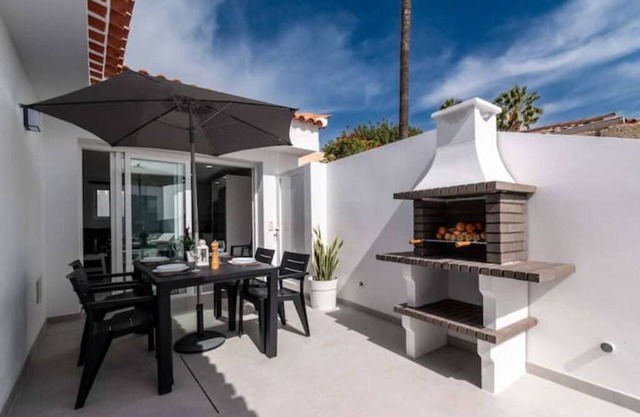 Apartamento con Piscina Comunitaria y Terraza Independiente