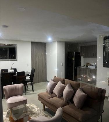 Apartamento Moderno con piscina en Medellín Itagüí - sur