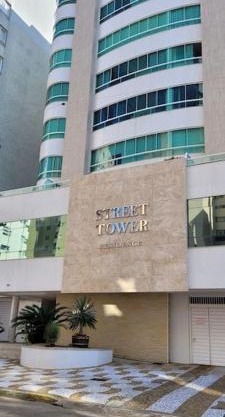 Apartamento uma quadra do mar, melhor localização