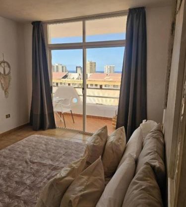 Apartamento vista al mar y Piscina en Playa Paraiso