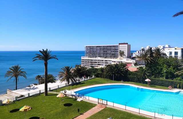 Apartamentos La Roca Rentals