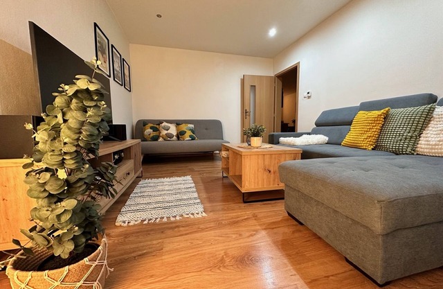 Apartmán Hlboký Potok, cozy 2+1 apartment located in a quiet area of Tat.Lomnica