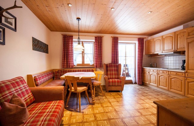 Apartment no. 2, 1-2 persons, 35 sqm, balcony, W-LAN, 1 bedroom, east side