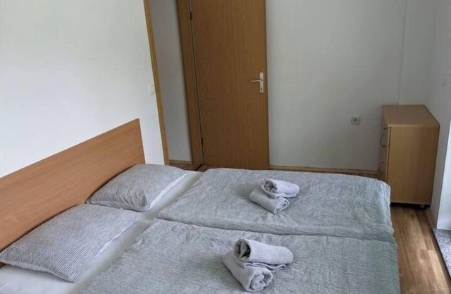 Apartma 1 hosted by Mlaker