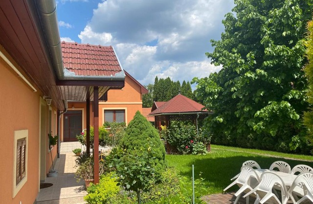 Apartman Dóra