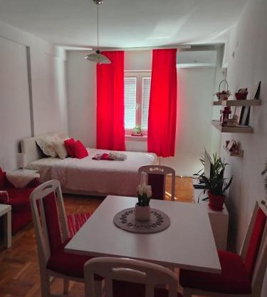 Apartman Mira