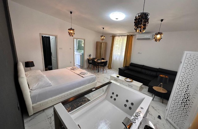 Apartman sa jakuzijem