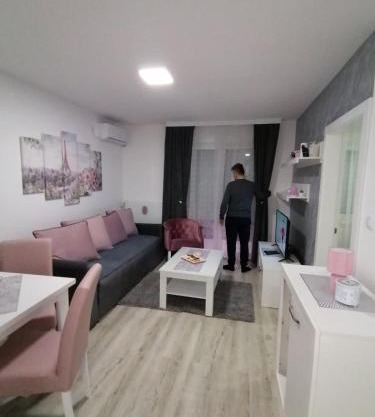 Apartman Tajna