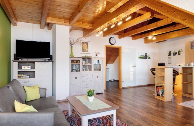 Apartment 'Ferienwohnung Fliegerhorst' with Wi-Fi