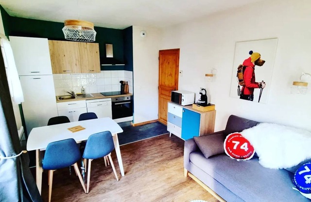 Apartment at the foot of the gondola with swimming pool