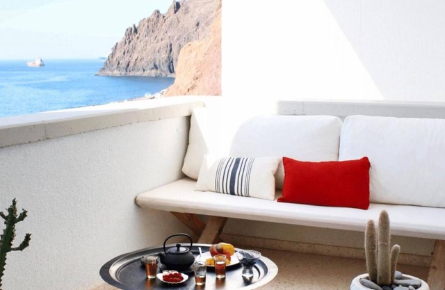 Apartment 'Apartamento de Diseño en la Playa' with Wi-Fi & Balcony