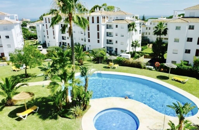 Apartment 6 min walking from the beach with AC