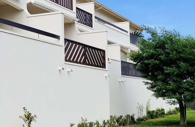 Apartment 60 m² - 4 to 6 people - Swimming pool. Beach 700 m away. Mountain view
