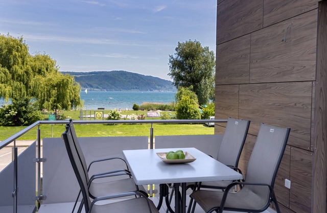 Apartment 'Aachhorn' with Lake View, Shared Terrace and Wi-Fi