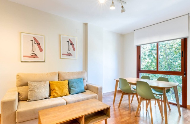 Apartment 'Apartamento Marta ' with Wi-Fi and Air Conditioning
