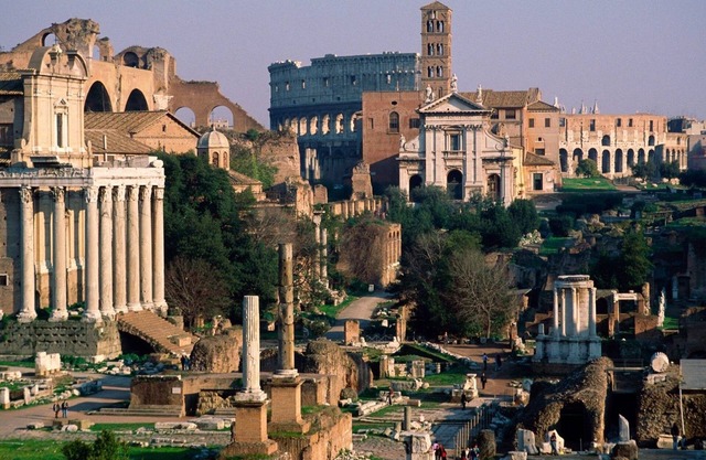 Apartment at the Roman Forum in the center of Rome