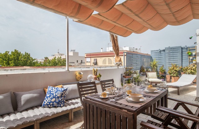 Apartment Atico Rota Centro close to the Beach with Wi-Fi, A/C & Terrace
