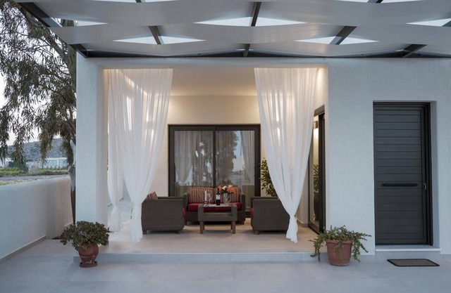 Apartment 'Basilica Kalavria' with Sea View, Wi-Fi and Air Conditioning