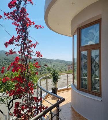 Apartment Besnik Brahimi Ksamil