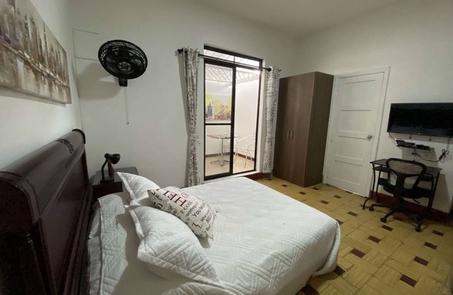 Apartment CaliGari - www. caligari. rental - Excellent Location - Near Center