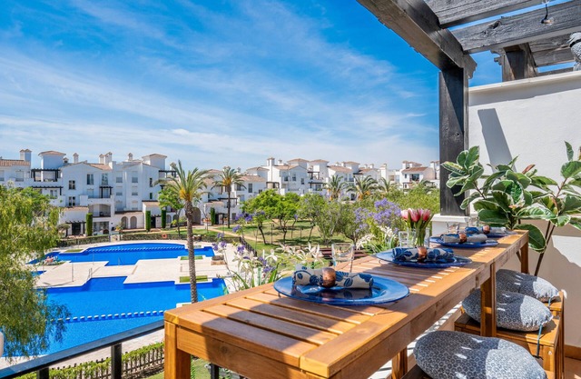 Apartment 'Casa Albatros - Poolside Retreat' with Shared Pool, Private Terrace and Shared Garden