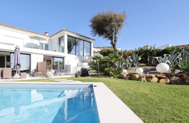 Apartment "Casa Domino 1" with Terrace, shared Pool & Wi-Fi