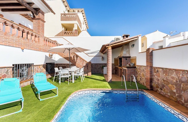 Apartment Casa Patricia Nerja with Mountain View, Pool