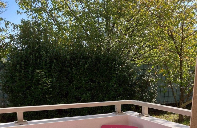 Apartment 'Chez Tata Sylvie' with Balcony and Wi-Fi