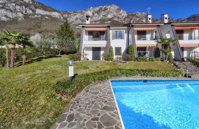 Apartment 'Claudias Flat' with Shared Pool, Balcony and Wi-Fi