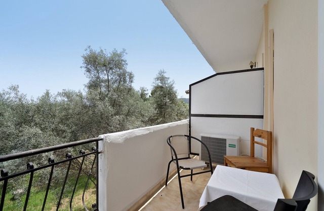 Apartment 'Diamerima 2ari A' with Sea View, Wi-Fi and Air Conditioning